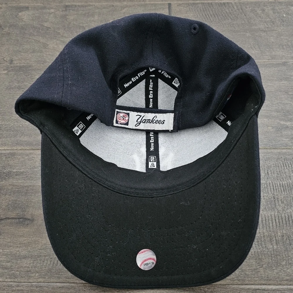 Yankees Baseball New Era MLB Navy Cap with White Embroidered Logo